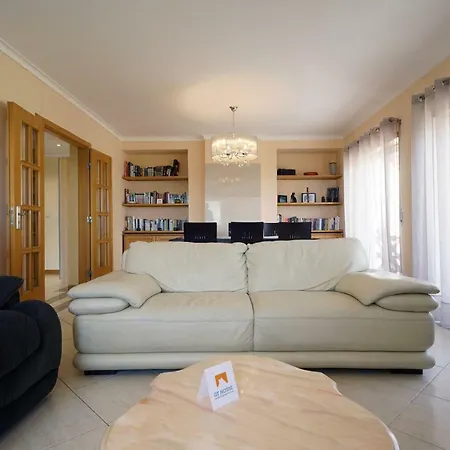 Charneca Caparica Residential Flat * Charneca (Setubal)